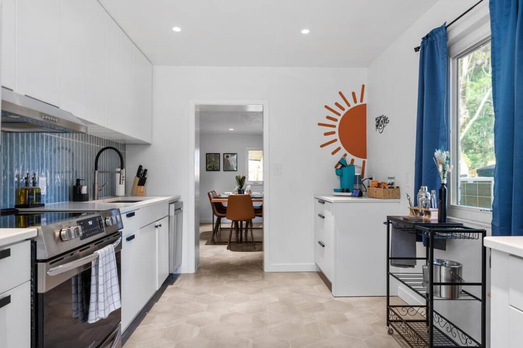 Smart Bungalow: 10-Min To Uf, Central Location Γκέινσβιλ Εξωτερικό φωτογραφία
