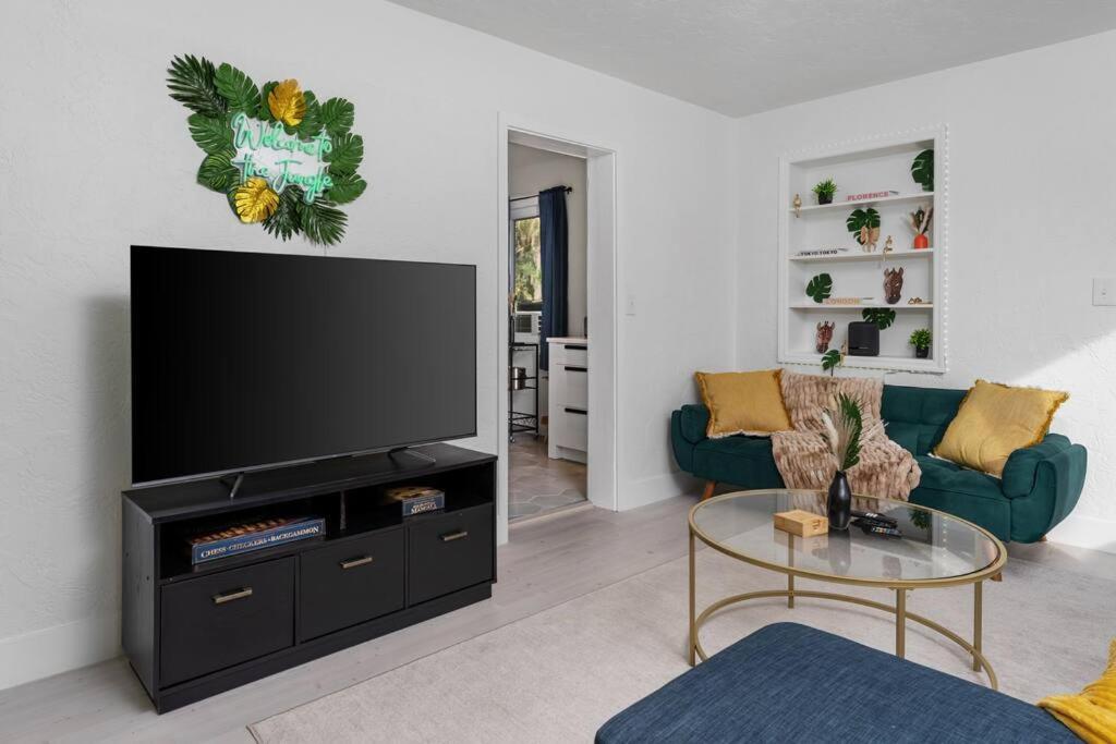 Smart Bungalow: 10-Min To Uf, Central Location Γκέινσβιλ Εξωτερικό φωτογραφία